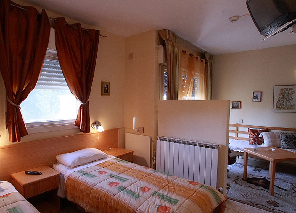 Safed Inn Exteriér fotografie