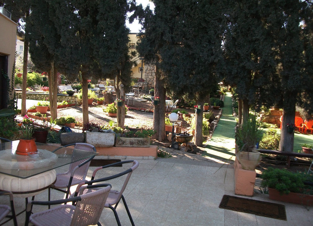 Safed Inn Exteriér fotografie